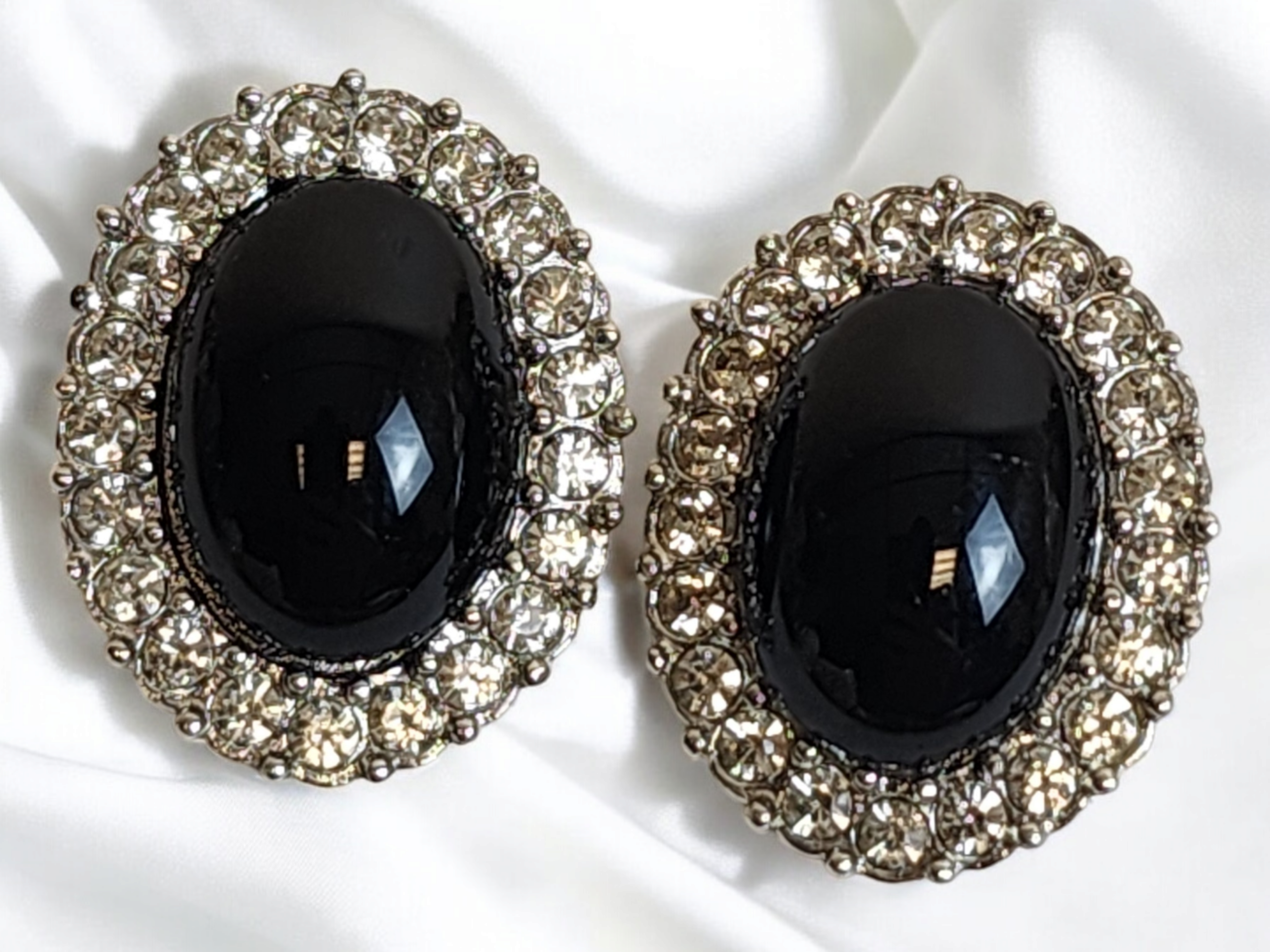 Silver Tone Glass Black Cabochon Diamante Clip-on Vintage Earrings