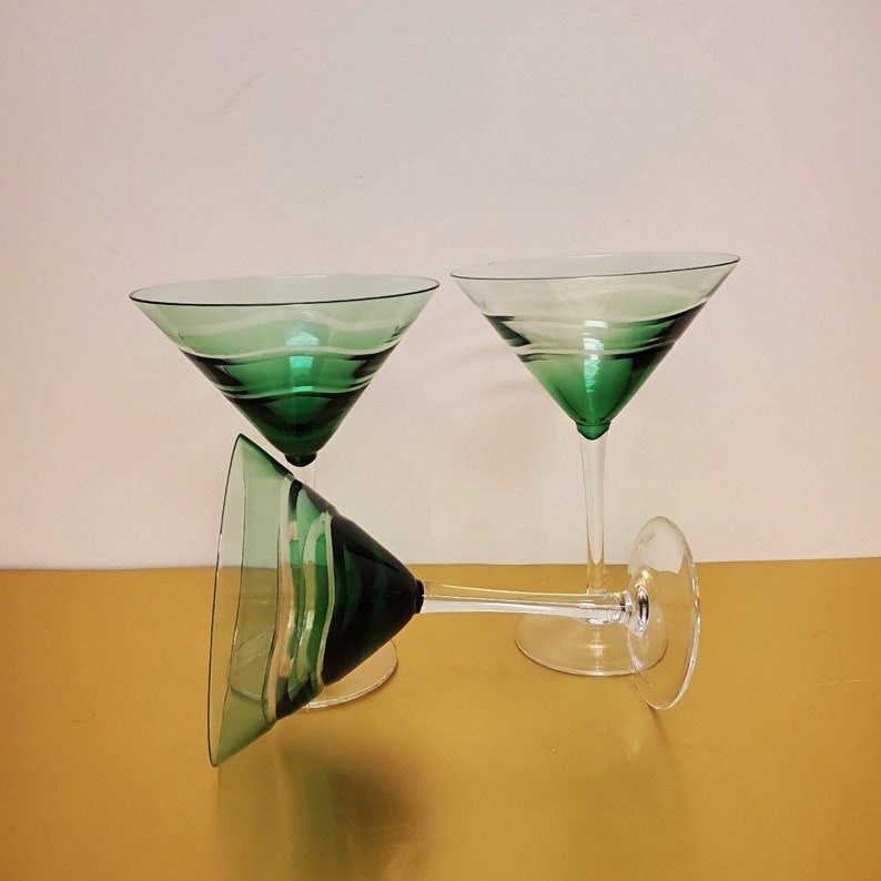 Gorgeous Green Wave Large Martini Vintage Glasses