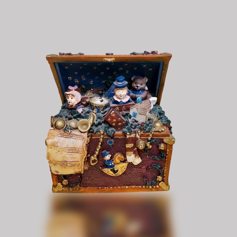 Vintage Treasure Chest Christmas Music Box