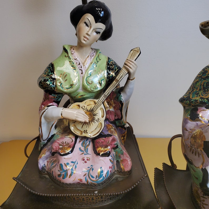 Beautiful Antique Pair Asian Figural Playing Instrument Famille Rose Porcelain Brass Base Vintage Lamp