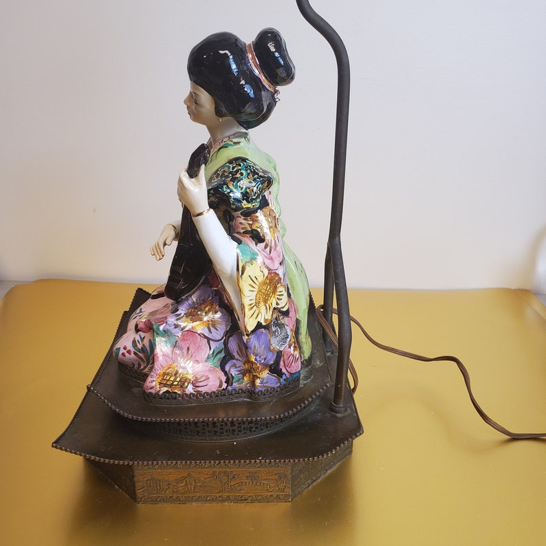 Beautiful Antique Pair Asian Figural Playing Instrument Famille Rose Porcelain Brass Base Vintage Lamp