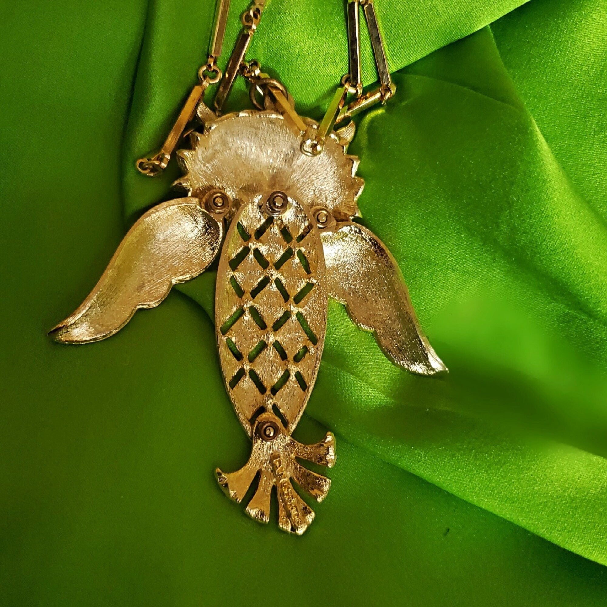 Chic 70s Articulated OWL PENDANT Gold Tone Amber Eyes Necklace Vintage Boho Necklace