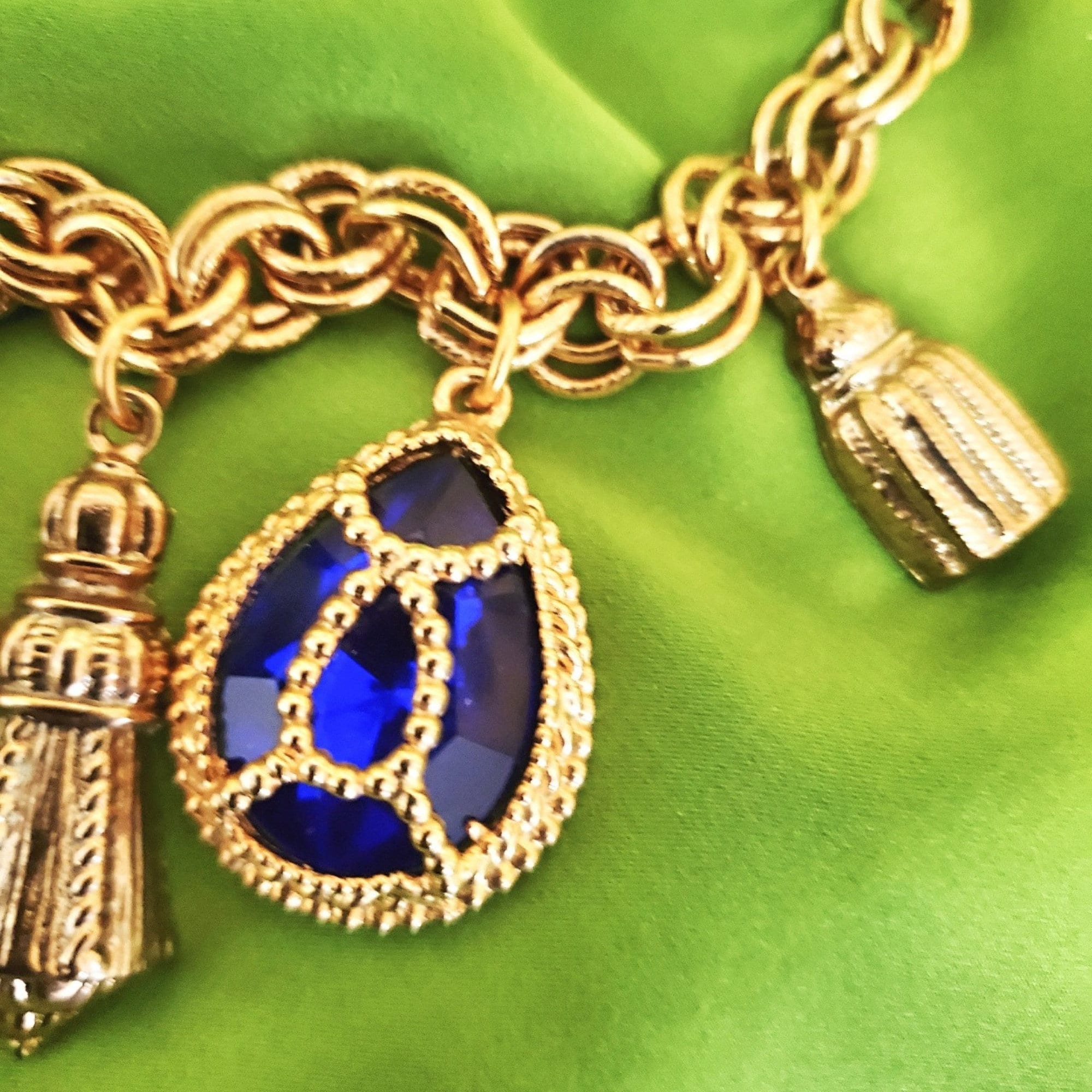 Moghul Lucite Fob Gold Plate Link Vintage Necklace, Couture, Runway Necklace