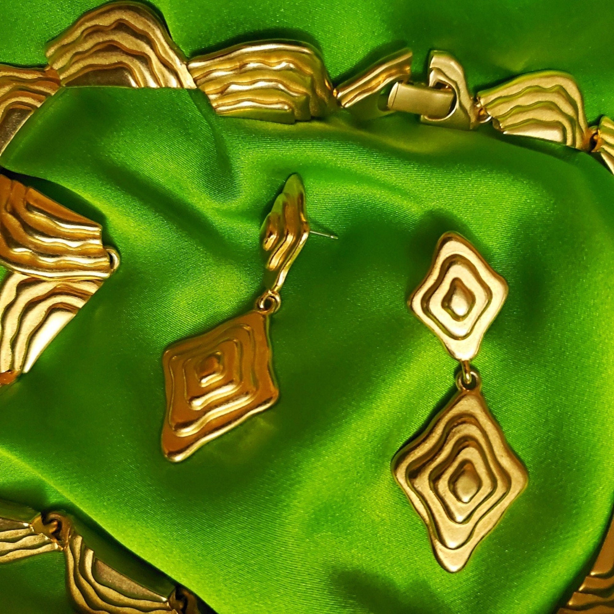 Etruscan Revival Matt Finish Gold Plate Vintage Necklace Earrings Set