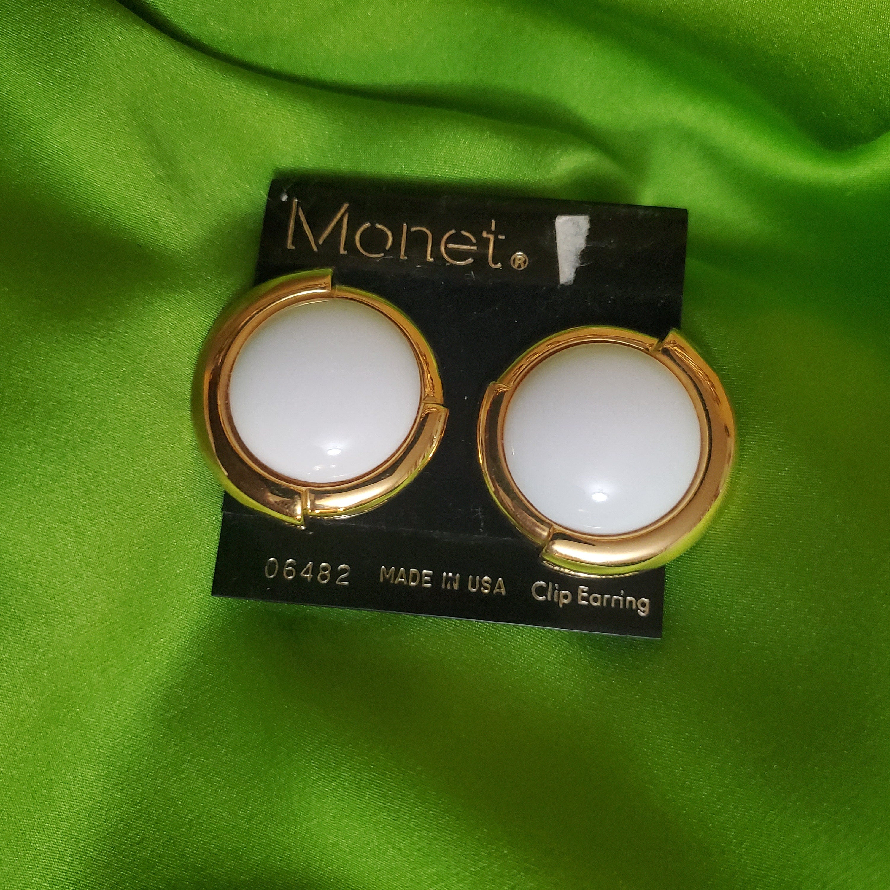 Large MONET Milk Glass Gold Tone Button Clip On Earrings