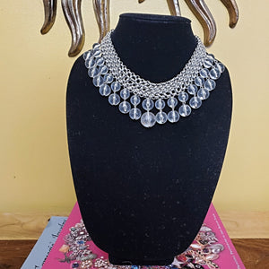 Gorgeous Chainmail Silvertone Drop Dangle Lucite Choker Statement Necklace