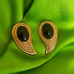 Chic Etruscan Gold Plated Clip On Dome Onyx Cabochon Vintage Earrings