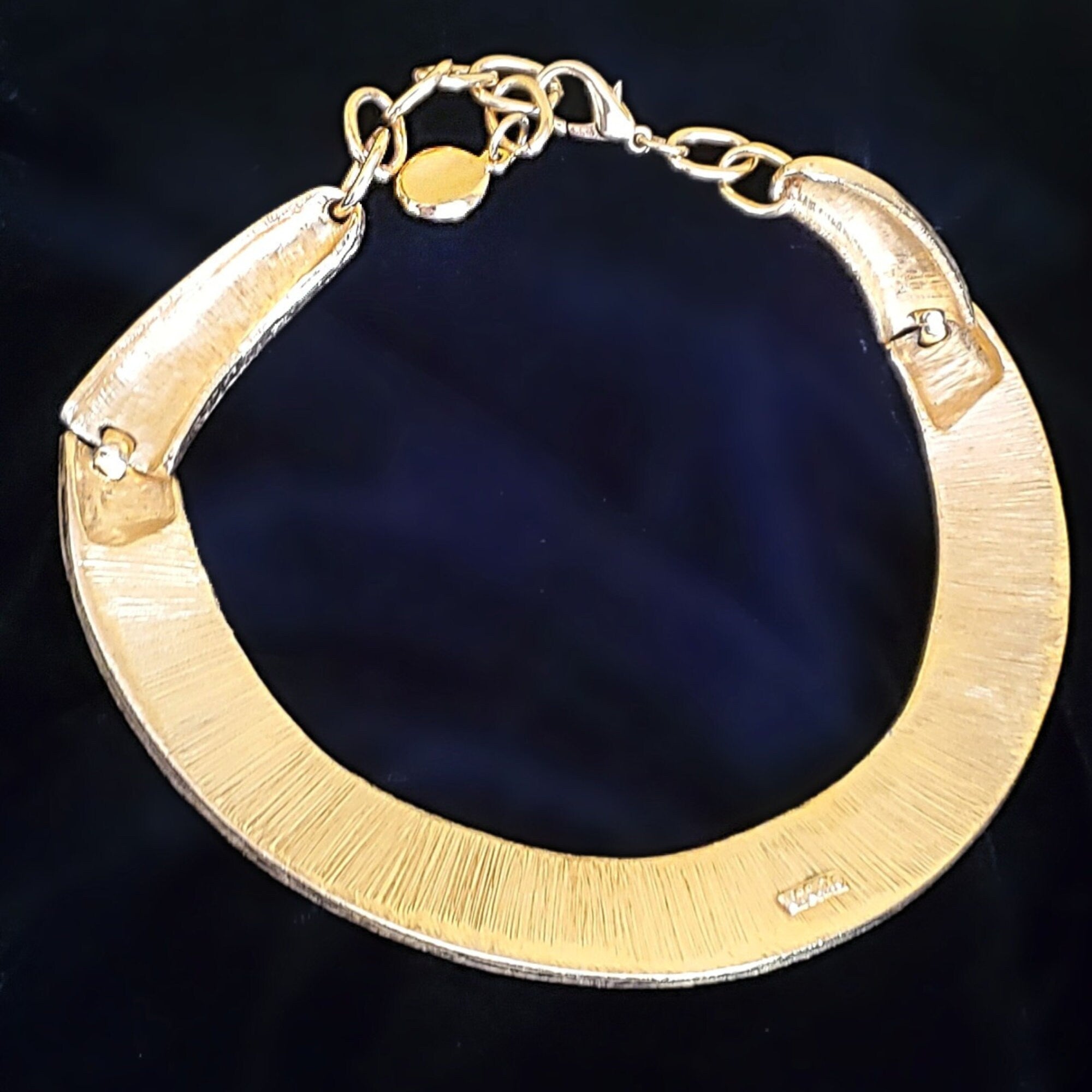 Fantastic ESSEX White Enamel Gold Plated Leopard Style Choker Chunky Collar Necklace