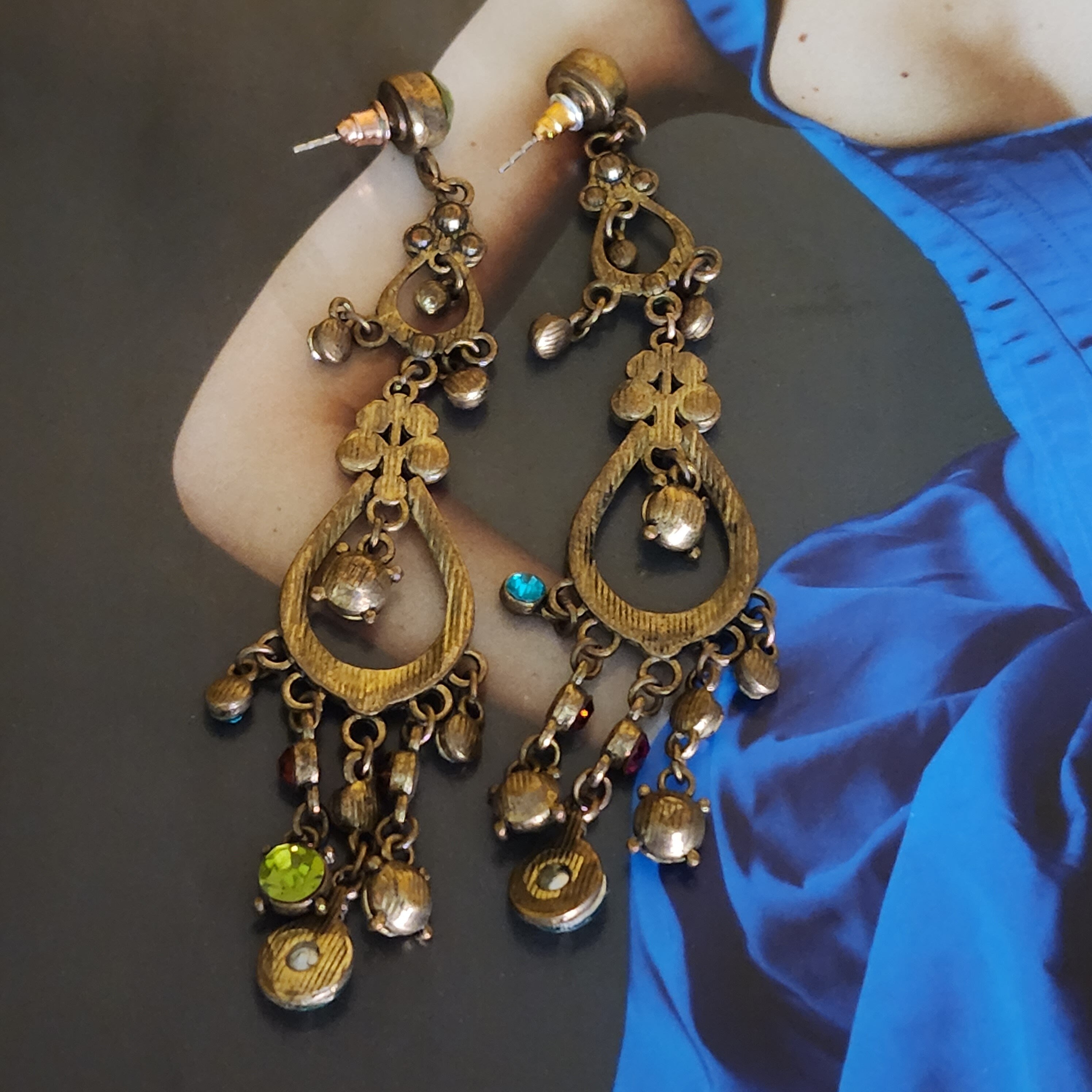 Gorgeous Multicolor Victorian Style Glass Crystal Stones Romantic Chandelier Antique Brush Gold Earrings, Pierced Earrings