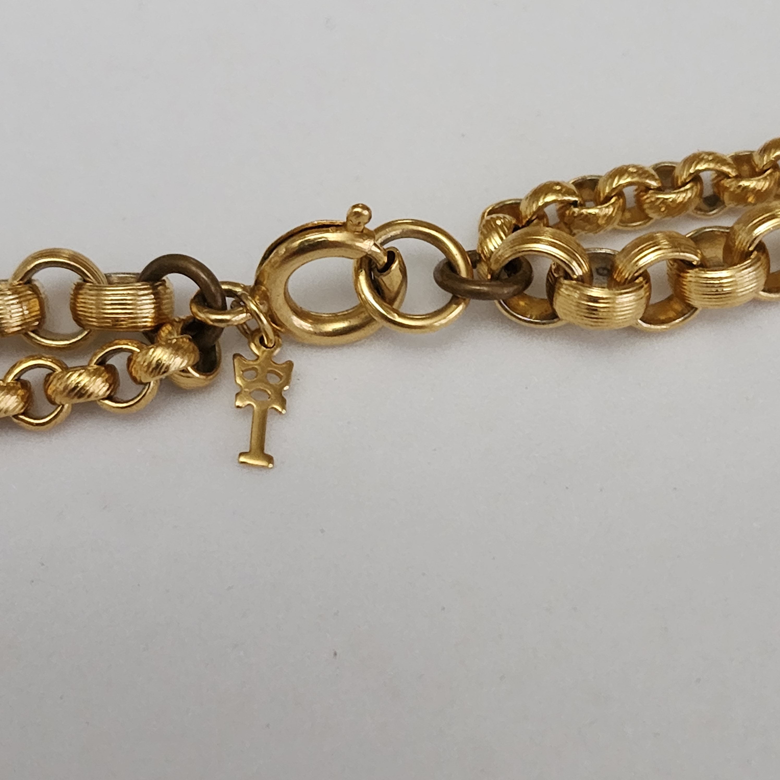Gorgeous 42" TRIFARI Double Strand Rolo Chain Gold Pearl Pendant Necklace, Runway, Couture