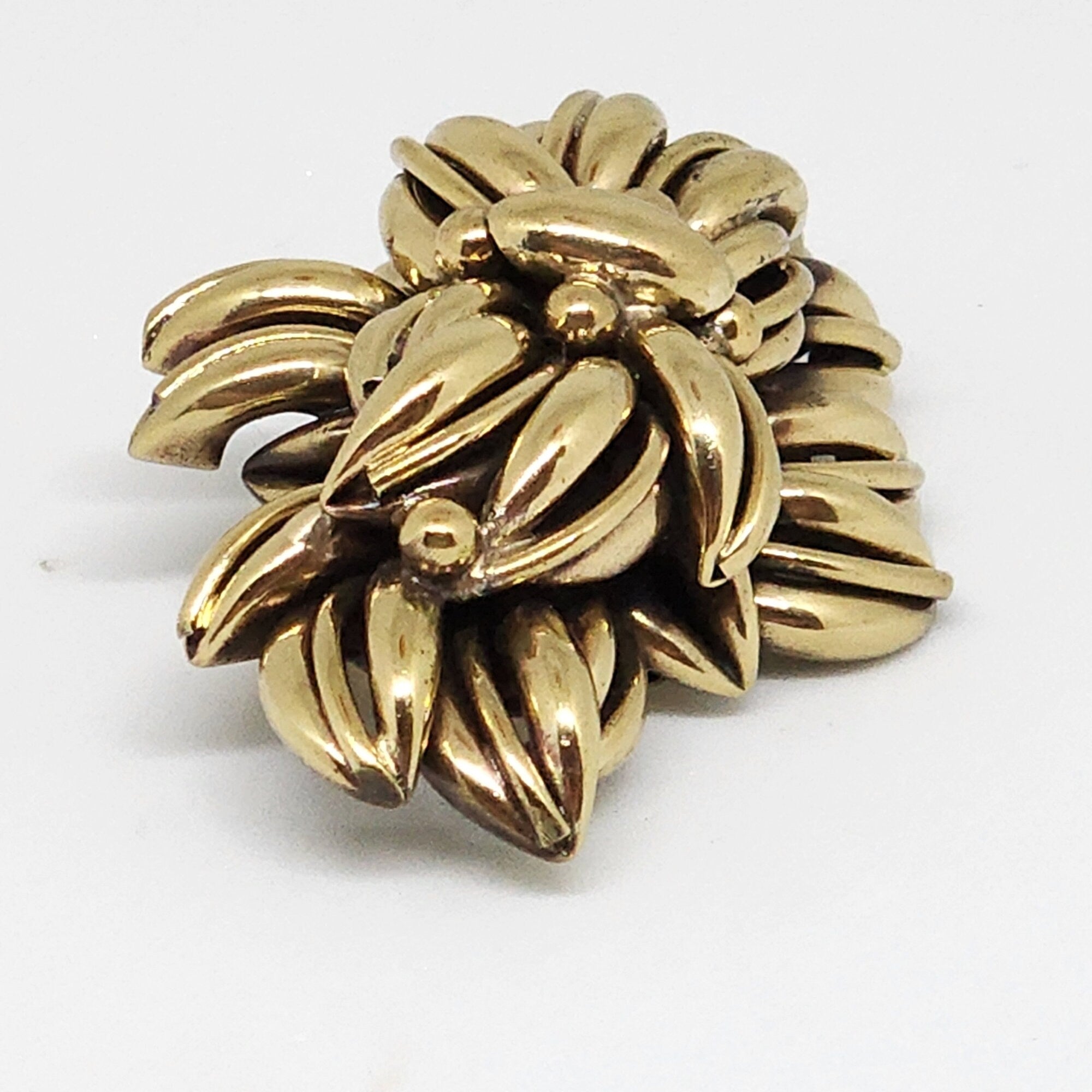 Sodini Bijoux Gold Tone Domed Leaf Brooch